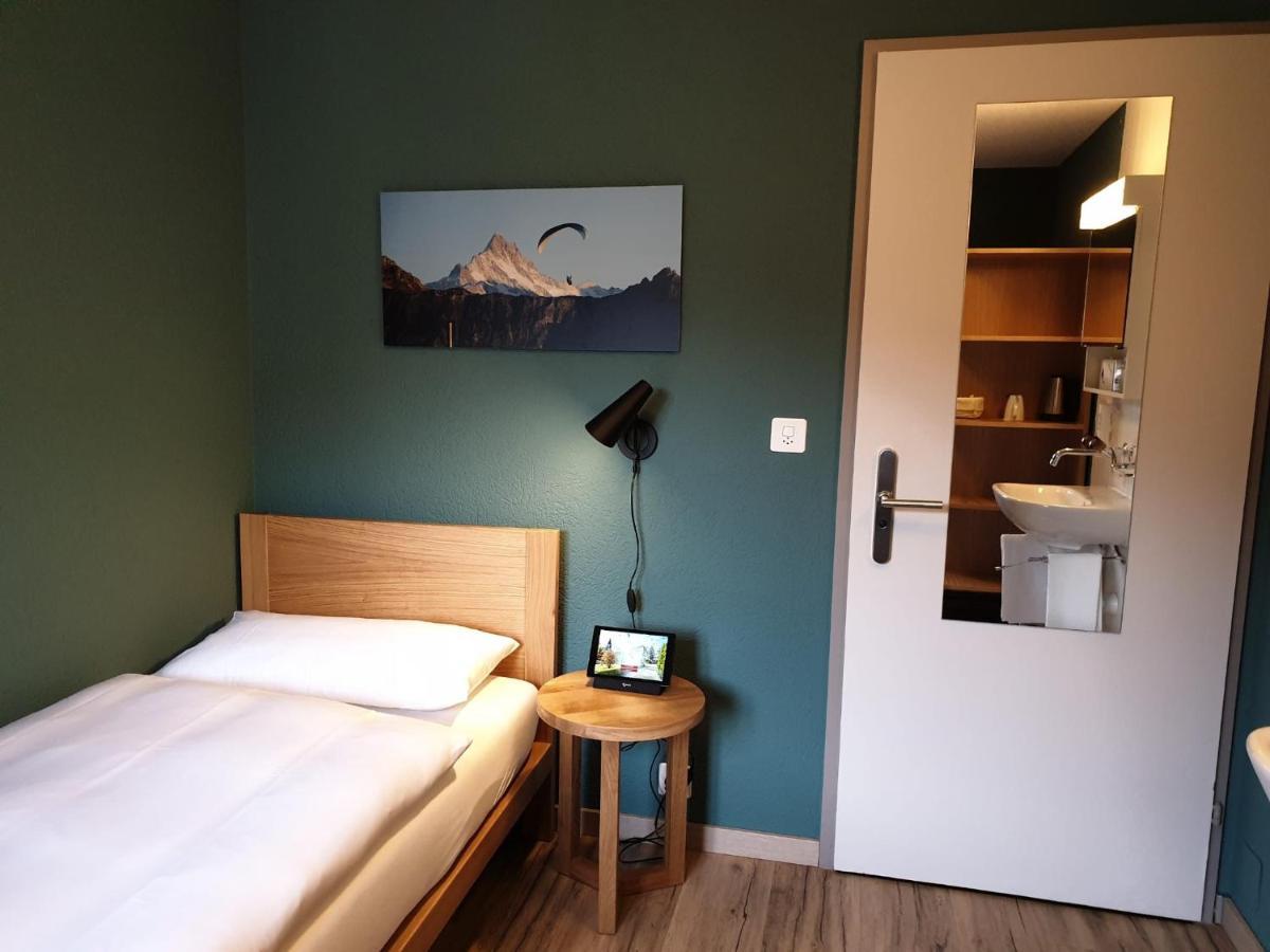 5Th Floor Basic Rooms - Shared Bathrooms Ιντερλάκεν Εξωτερικό φωτογραφία