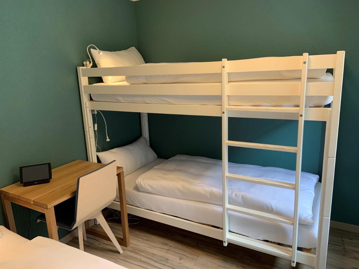 5Th Floor Basic Rooms - Shared Bathrooms Ιντερλάκεν Εξωτερικό φωτογραφία